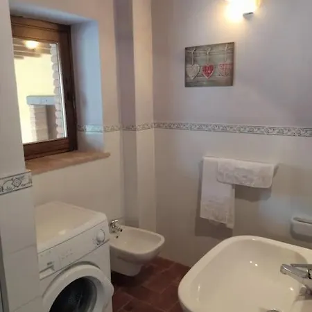 - La Casetta Nel Borgo Apartament San Venanzo